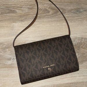 Michael Kors Crossover Wallet Bag